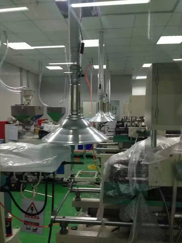 局部伸縮排風(fēng)罩